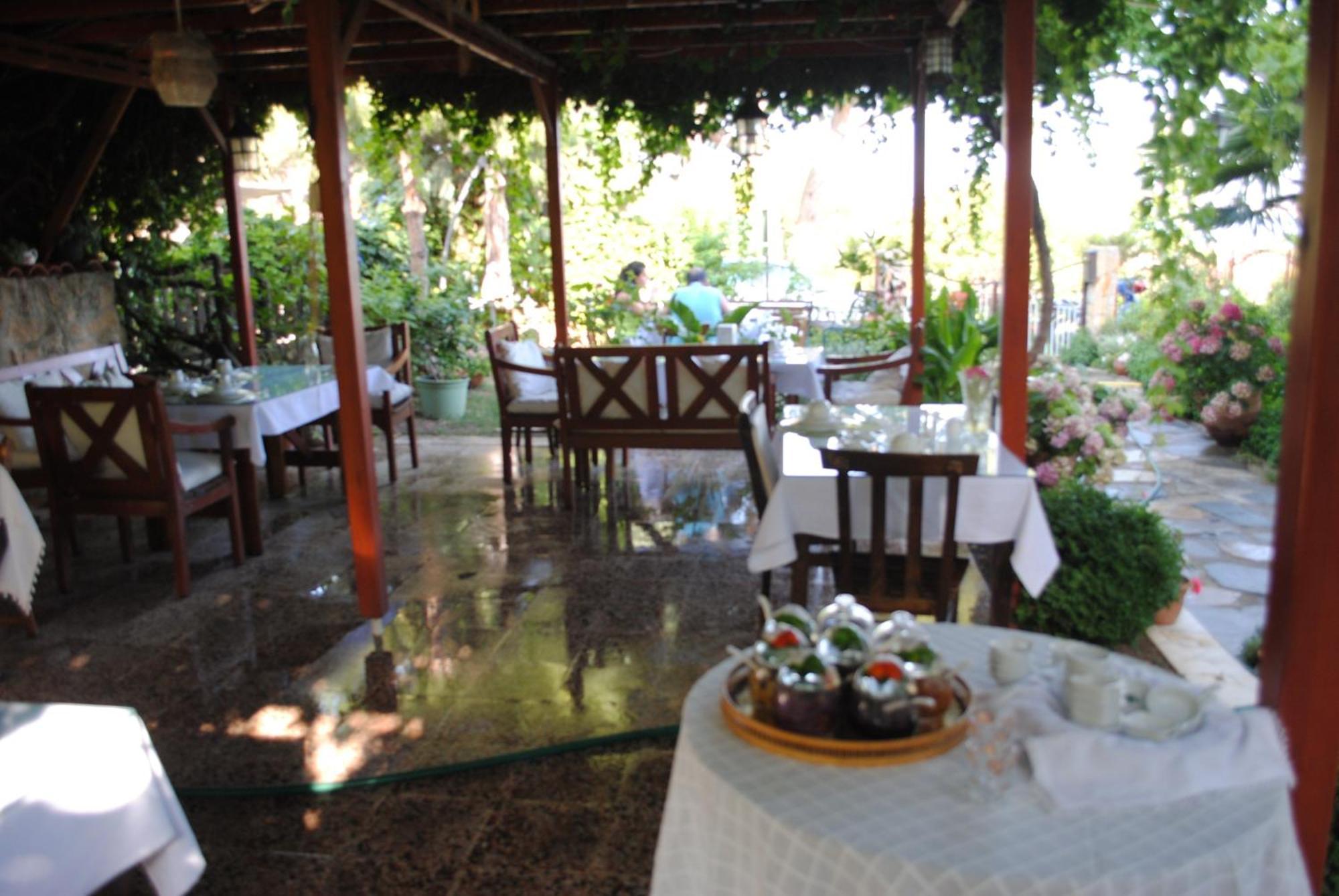 Gunebakan Taliani Hotel Ayvalı Buitenkant foto