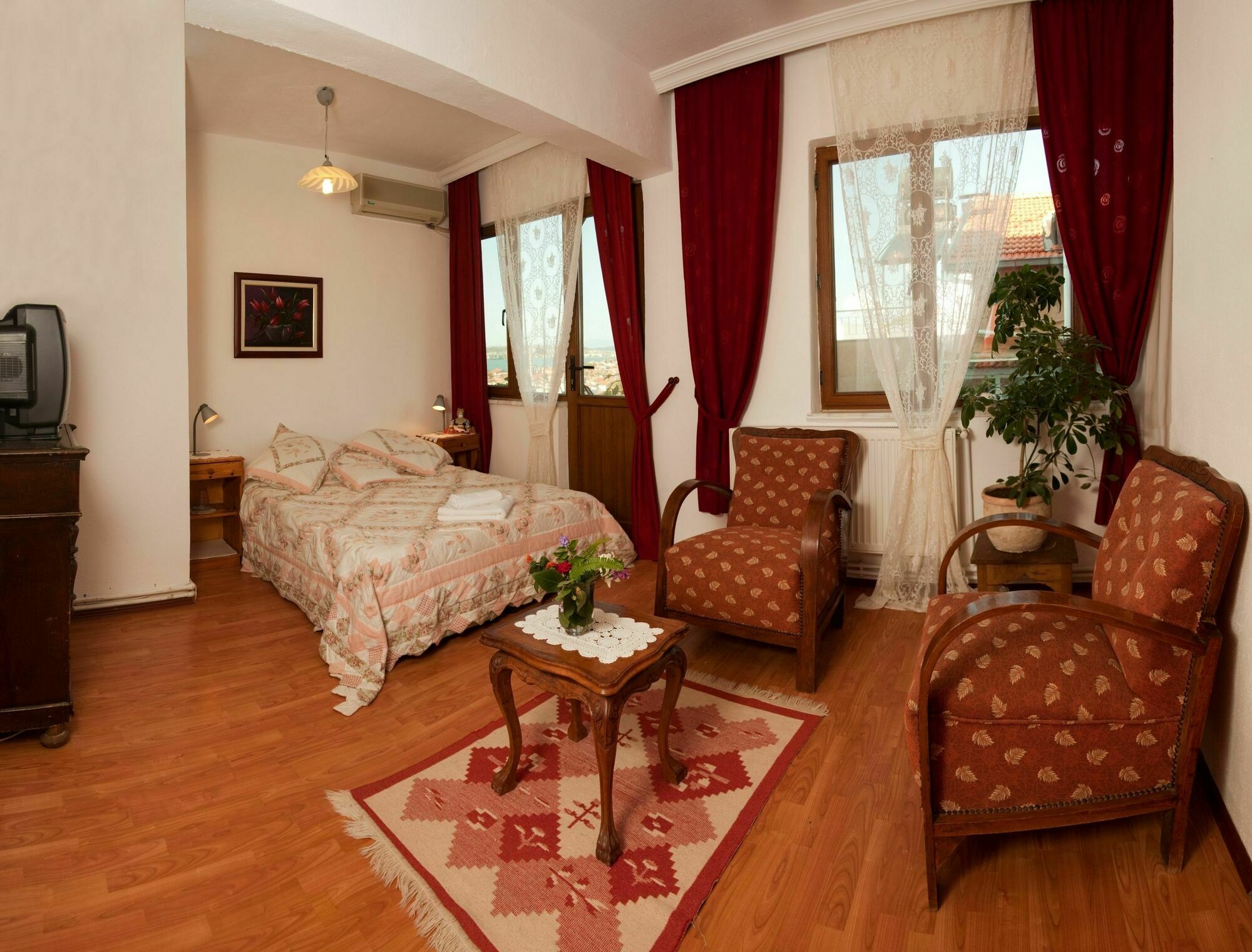 Gunebakan Taliani Hotel Ayvalı Buitenkant foto
